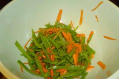 Chopped Snow Peas & Carrots